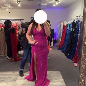 Jovani size 6, adjustable back, color fuchsia